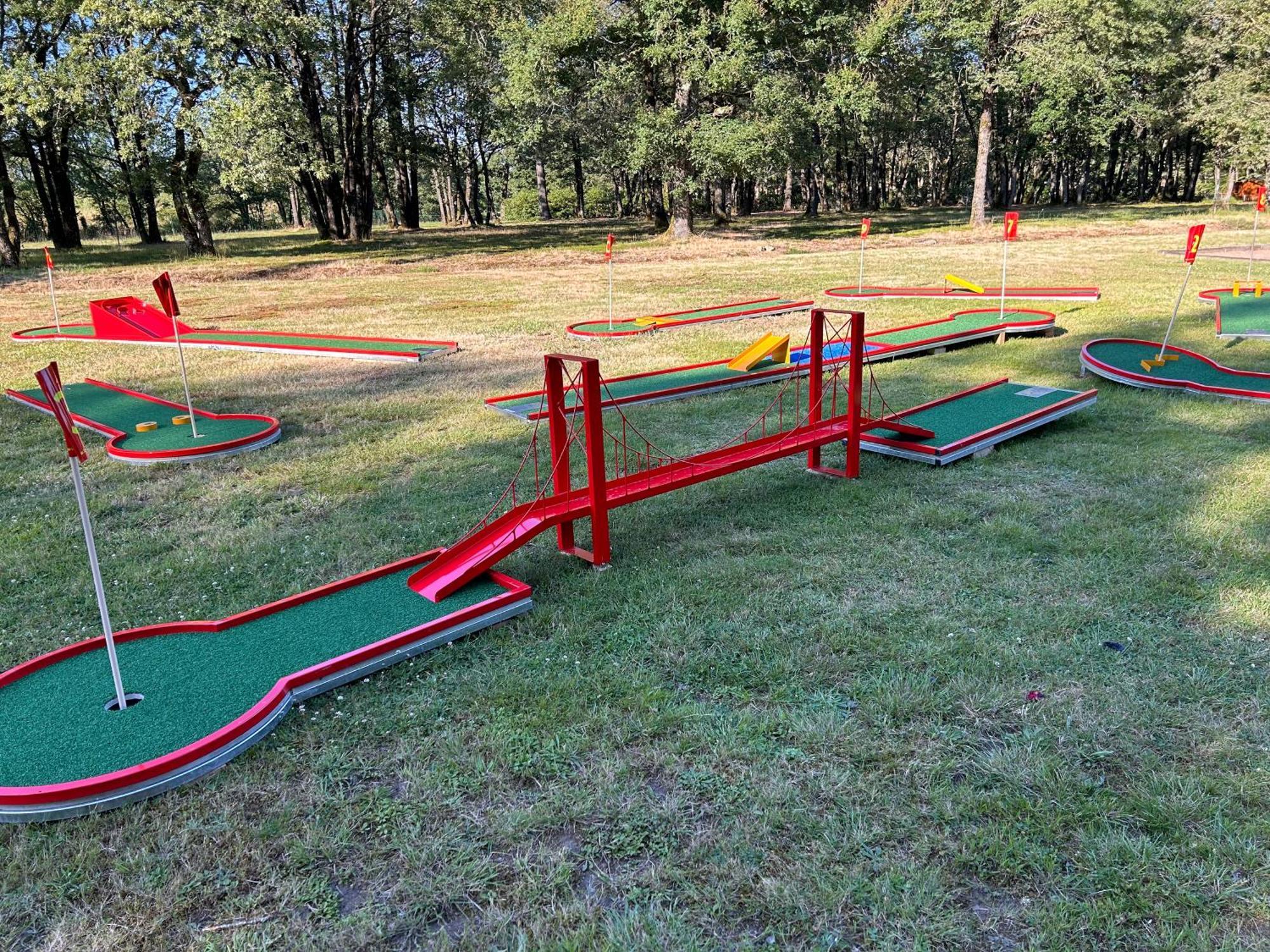 Camping Les Petites Minaudieres Coussay-les-Bois Εξωτερικό φωτογραφία